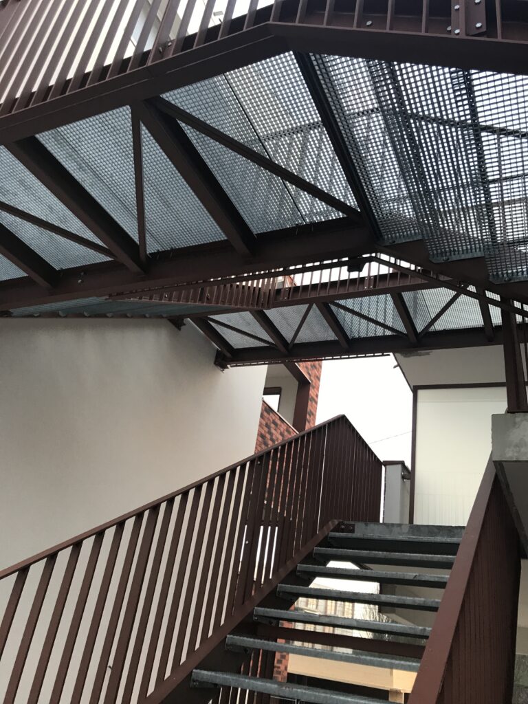 BAVETTA CONSTRUCTION Logement collectif à Quesnoy Sur Deule escalier