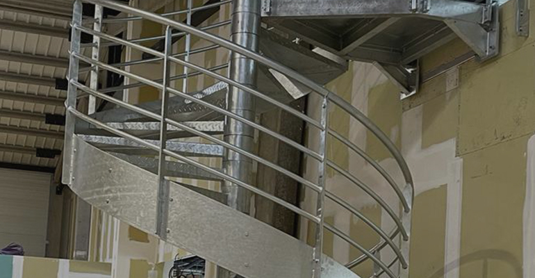 BAVETTA CONSTRUCTION Escalier helicoïdaux à fut