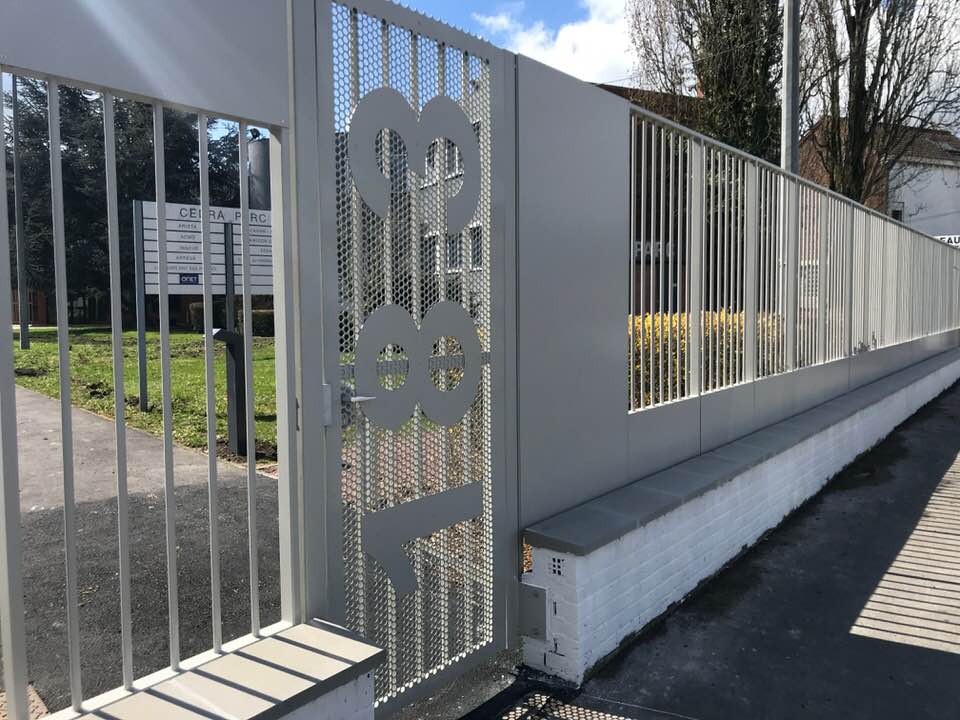 BAVETTA CONSTRUCTION aménagement extérieur clôture blanche